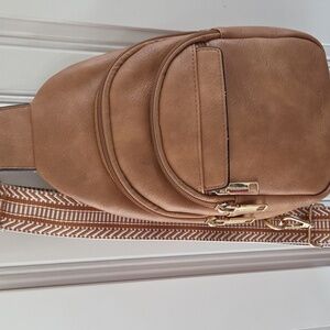 Bostanten Leather Sling Bag